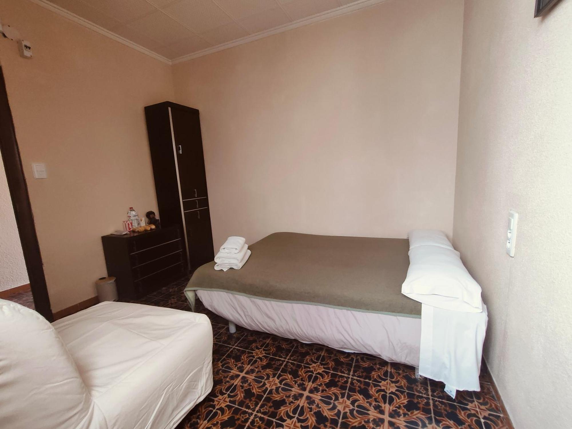 Pension Benavente Ap-7 3Min Coche Playa 5 Min Self Check-In 24H Moncófar Exterior foto